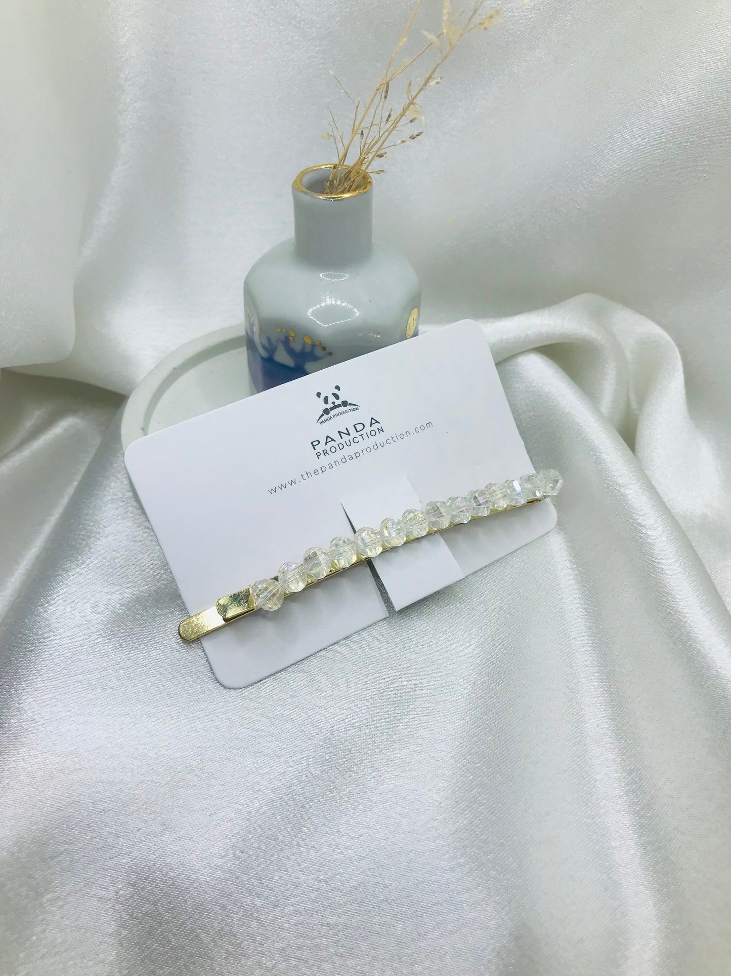 Minimalist Beaded Gold Hairpin