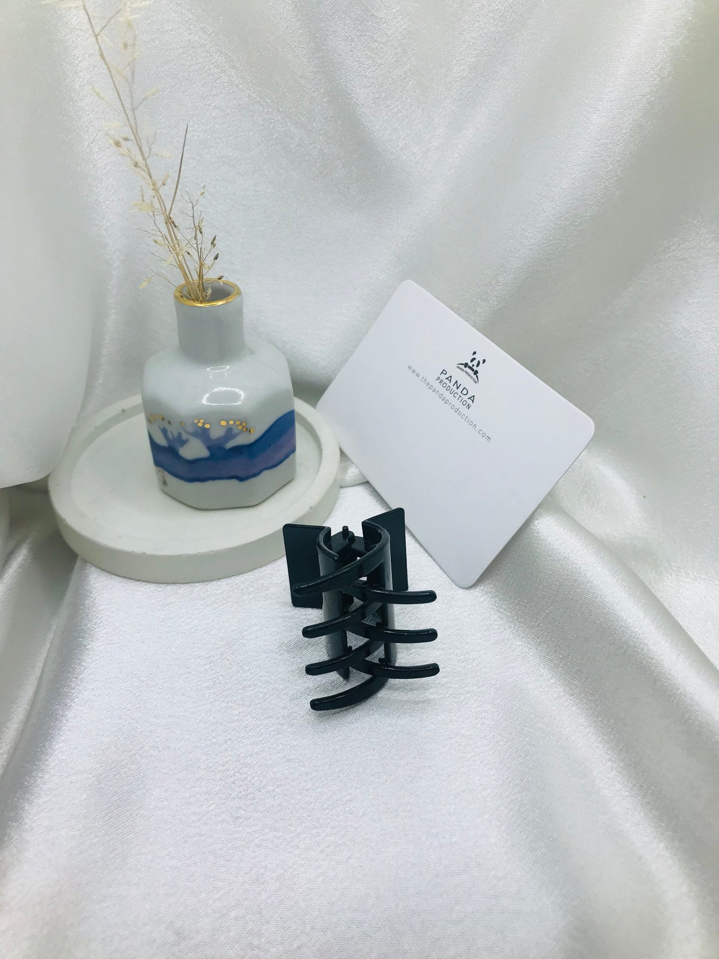 Gold and Black Hair Claw Set