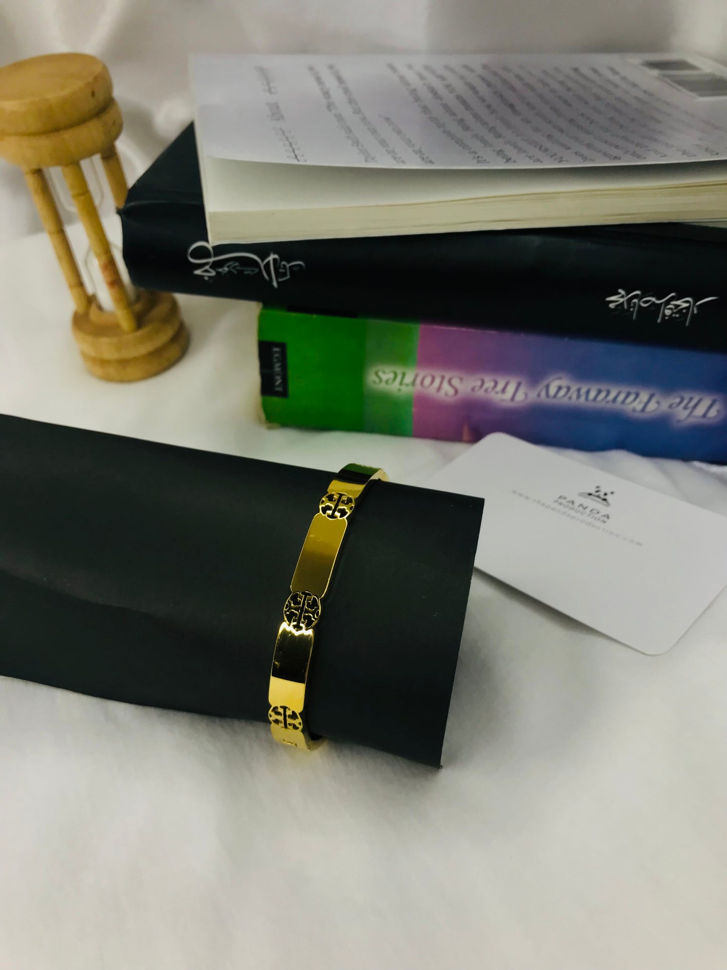Tory Inspired Gold Facetted Handcuff