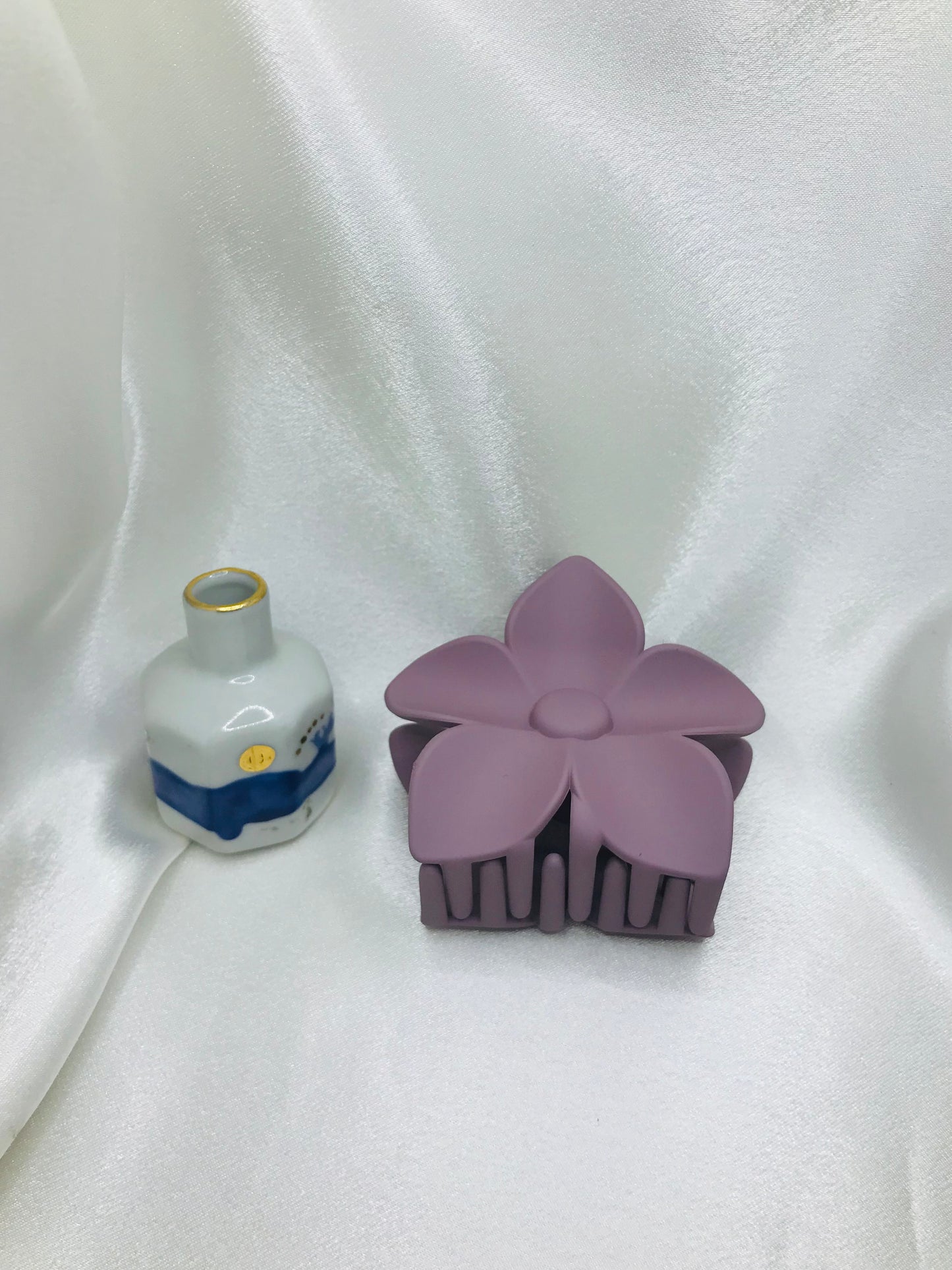 Mate flower Hair Catcher