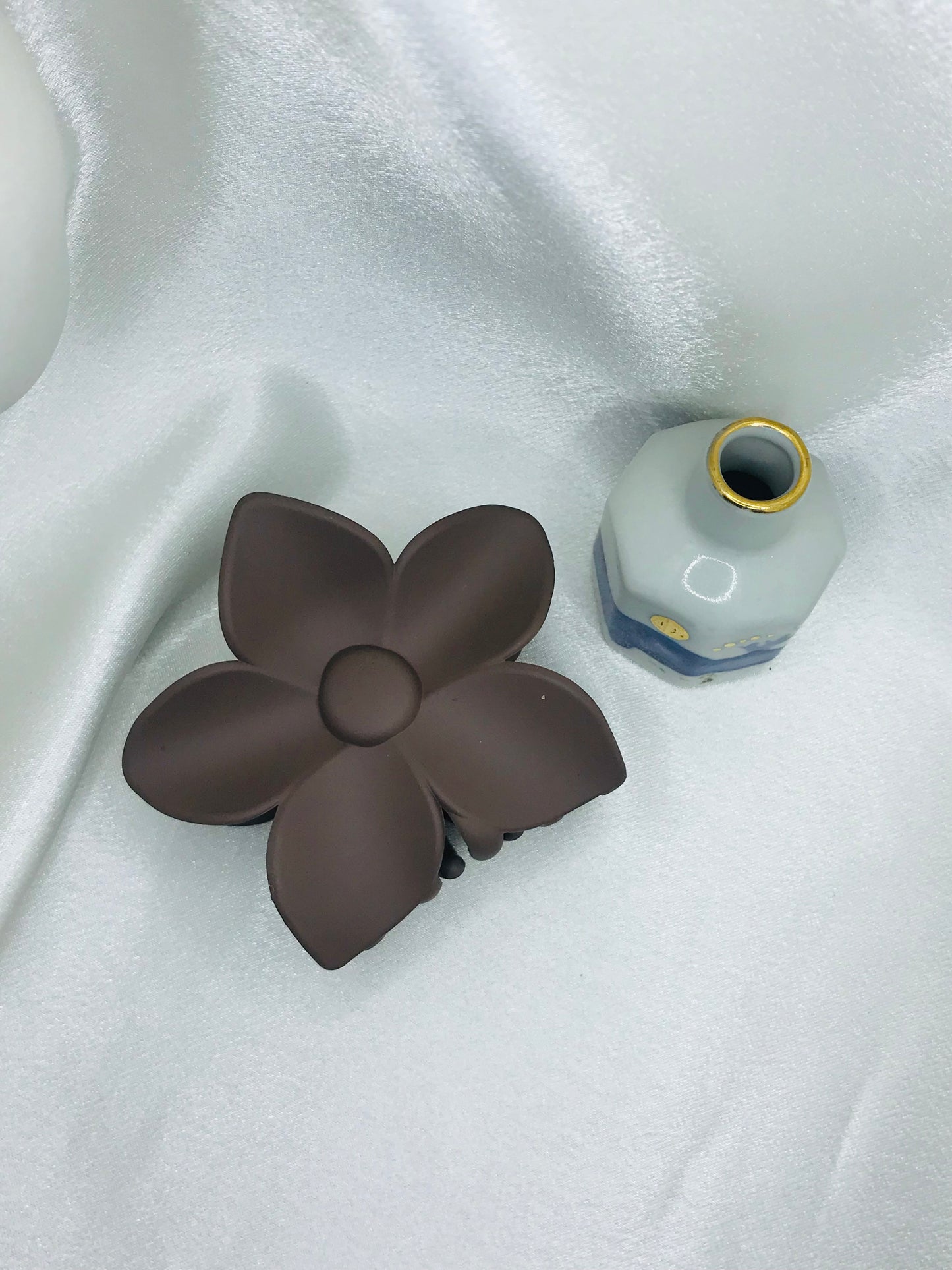 Mate flower Hair Catcher