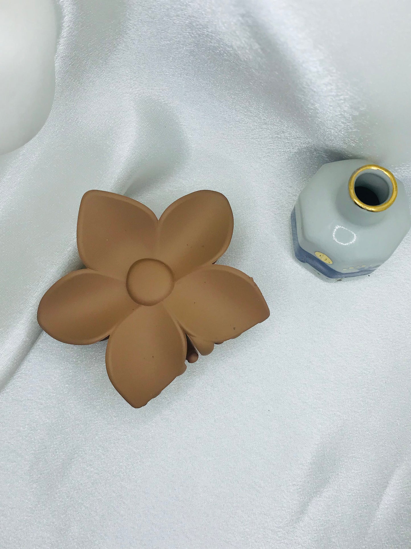 Mate flower Hair Catcher