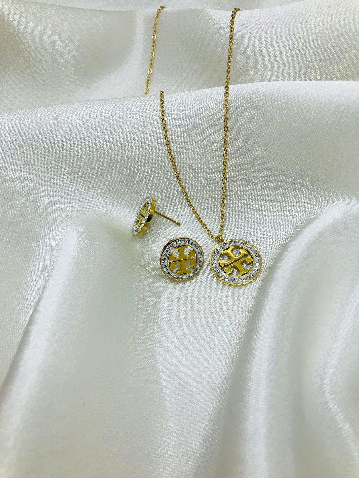 Necklace set