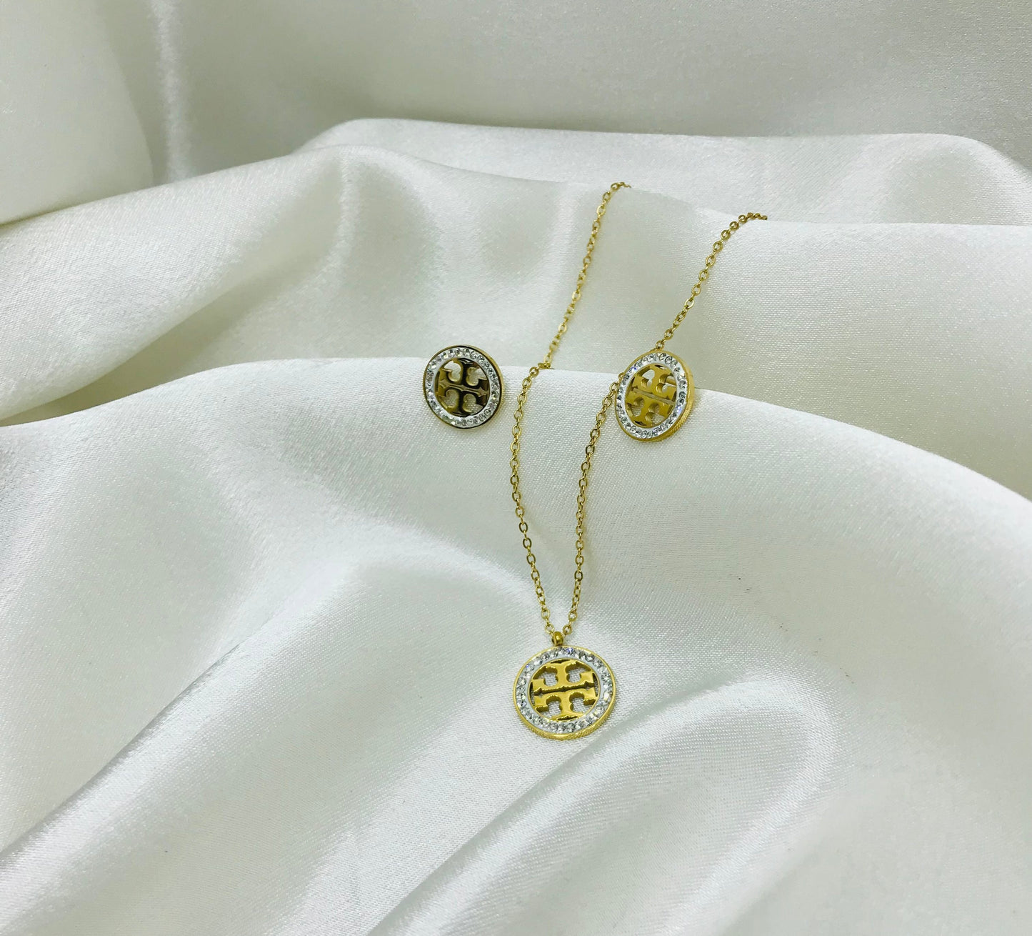 Necklace set