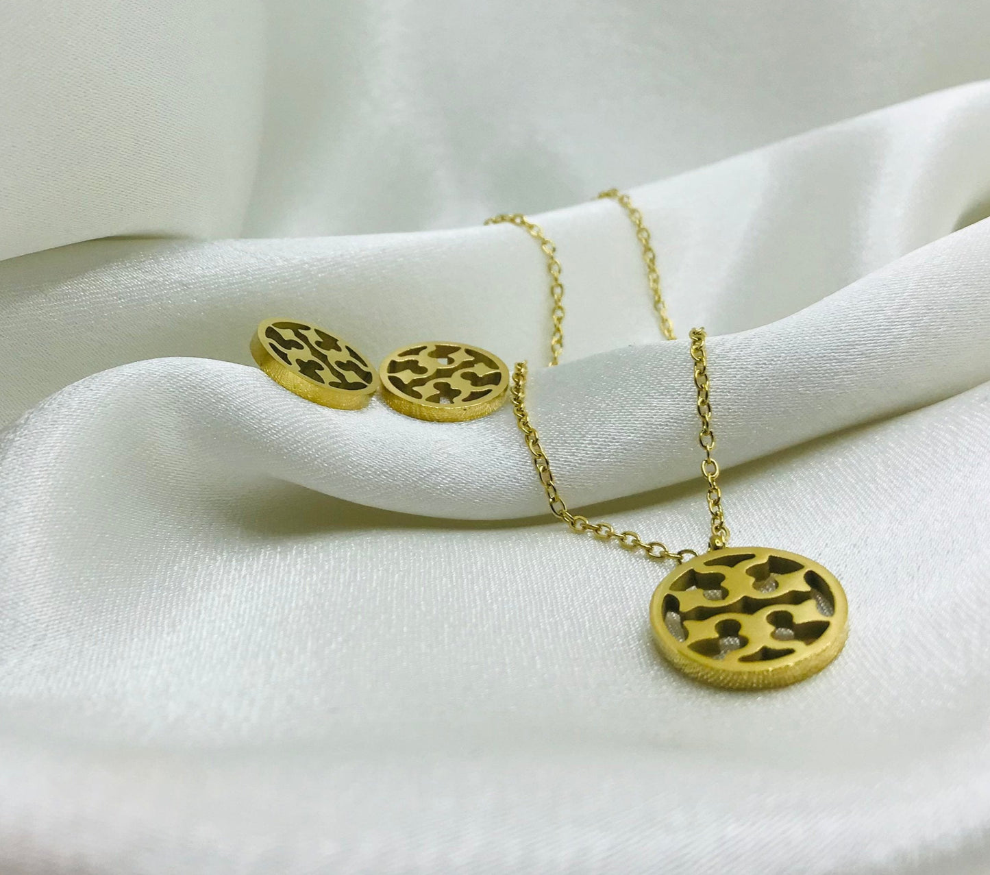 Gold-Plated Interlocking Circle Jewelry Set