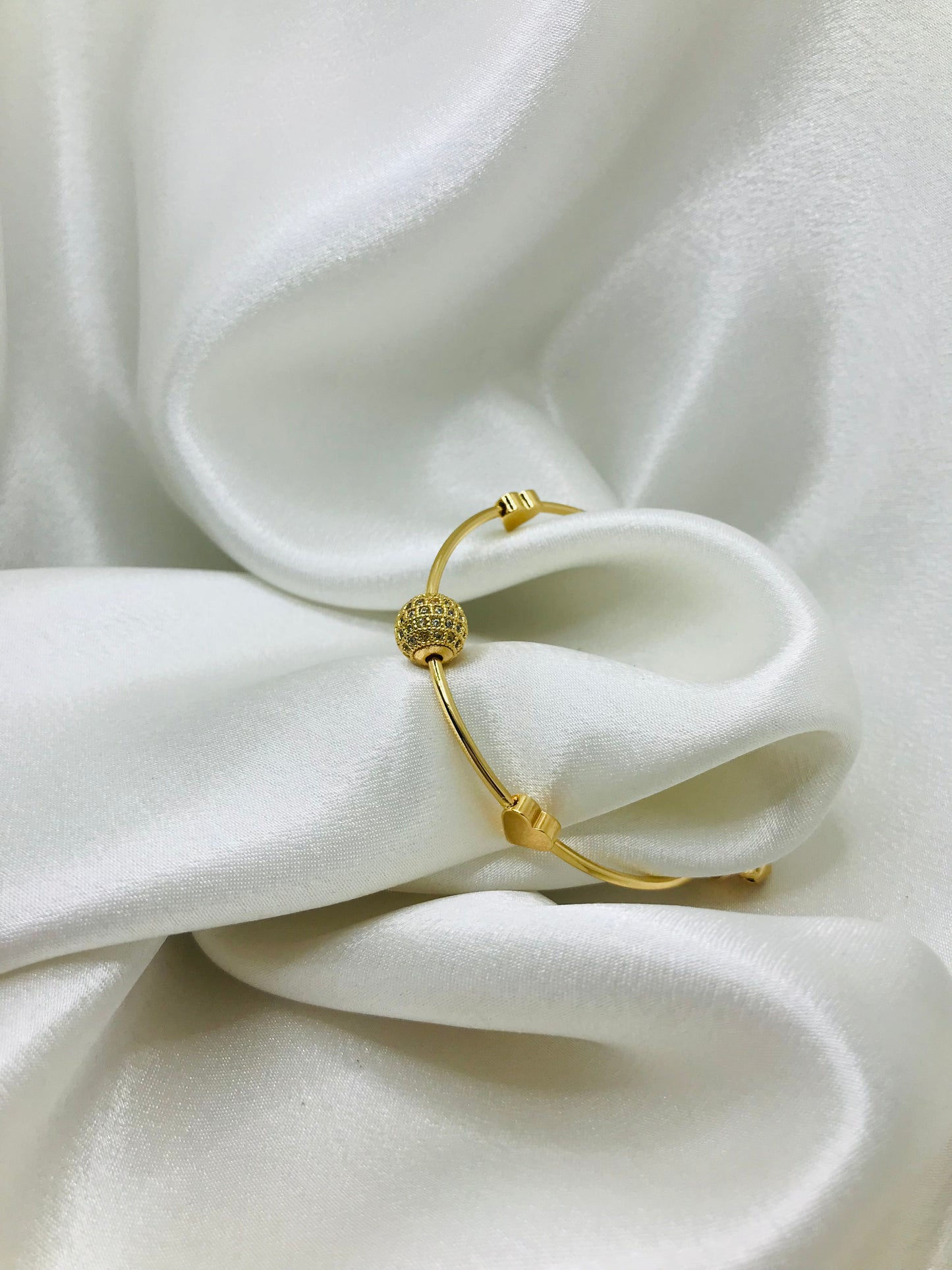 Heart ball Elegant Handcuff