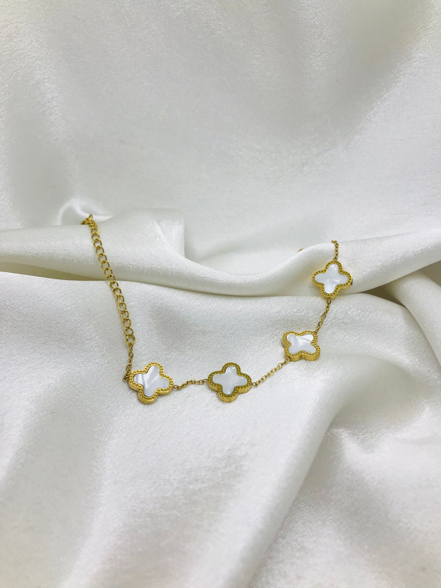 Minimalist Clover Bracelet