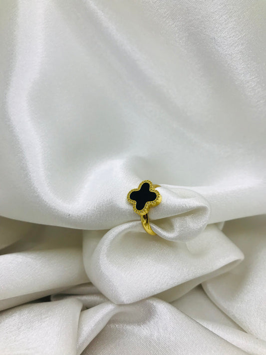Black Onyx Clover Ring