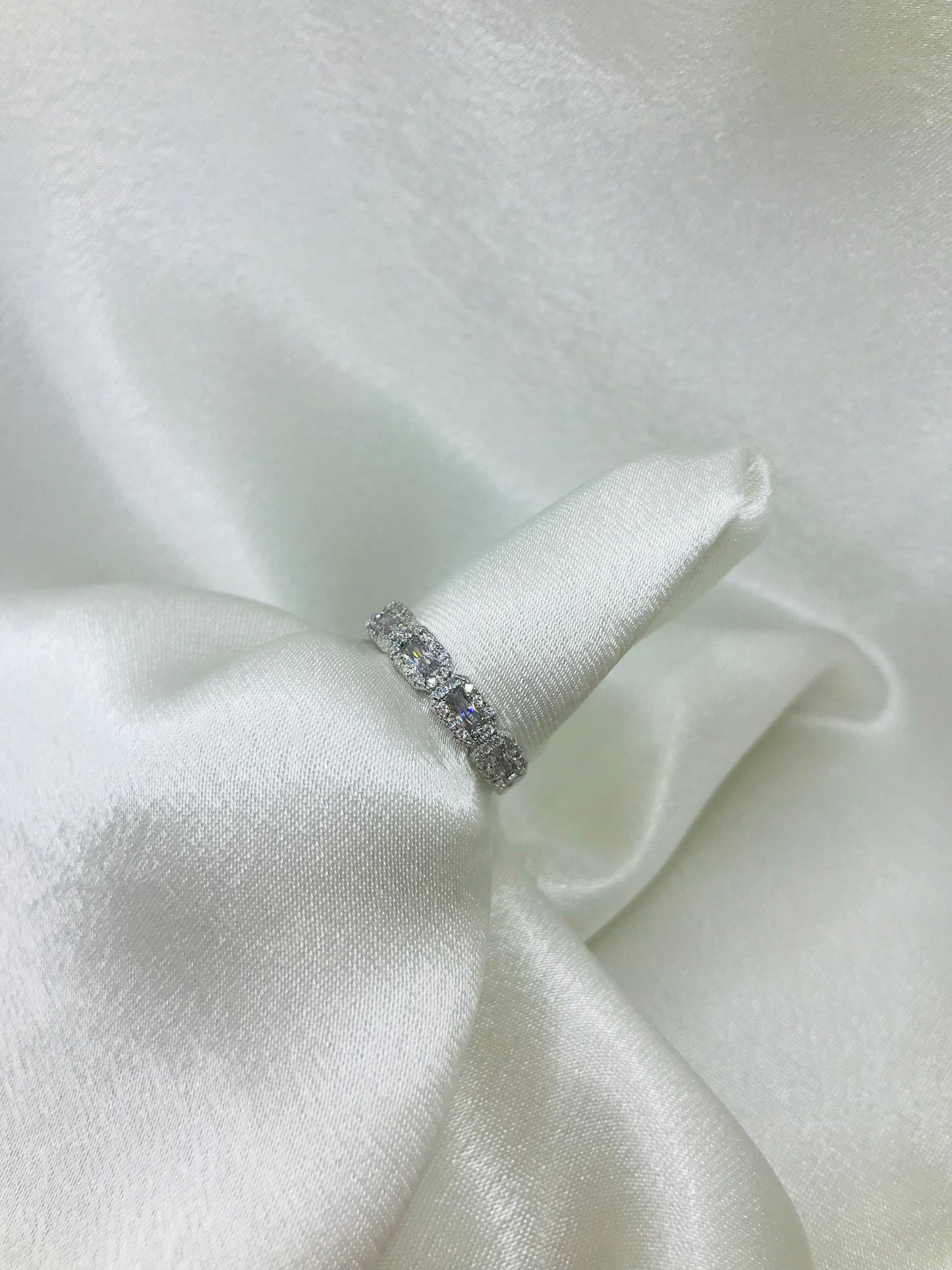 Full Eternity Band Ring