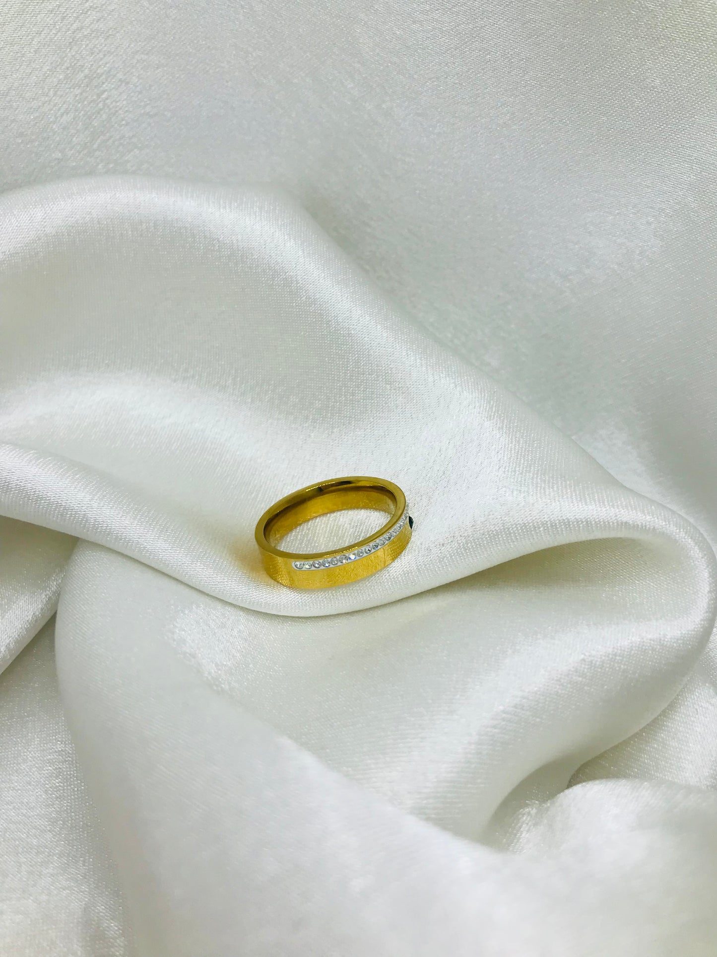 Zirconia Designer Crown Ring