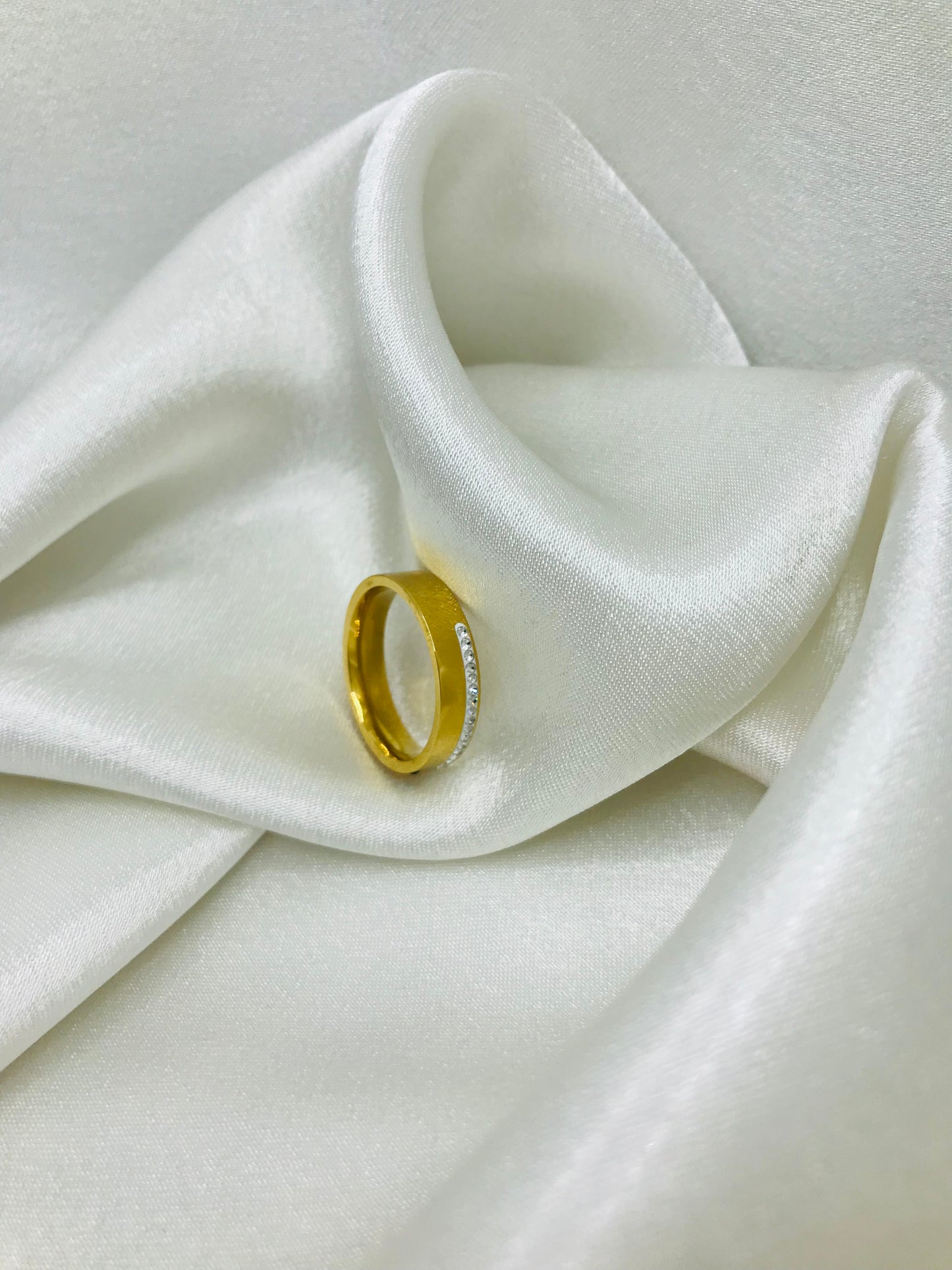 Zirconia Designer Crown Ring