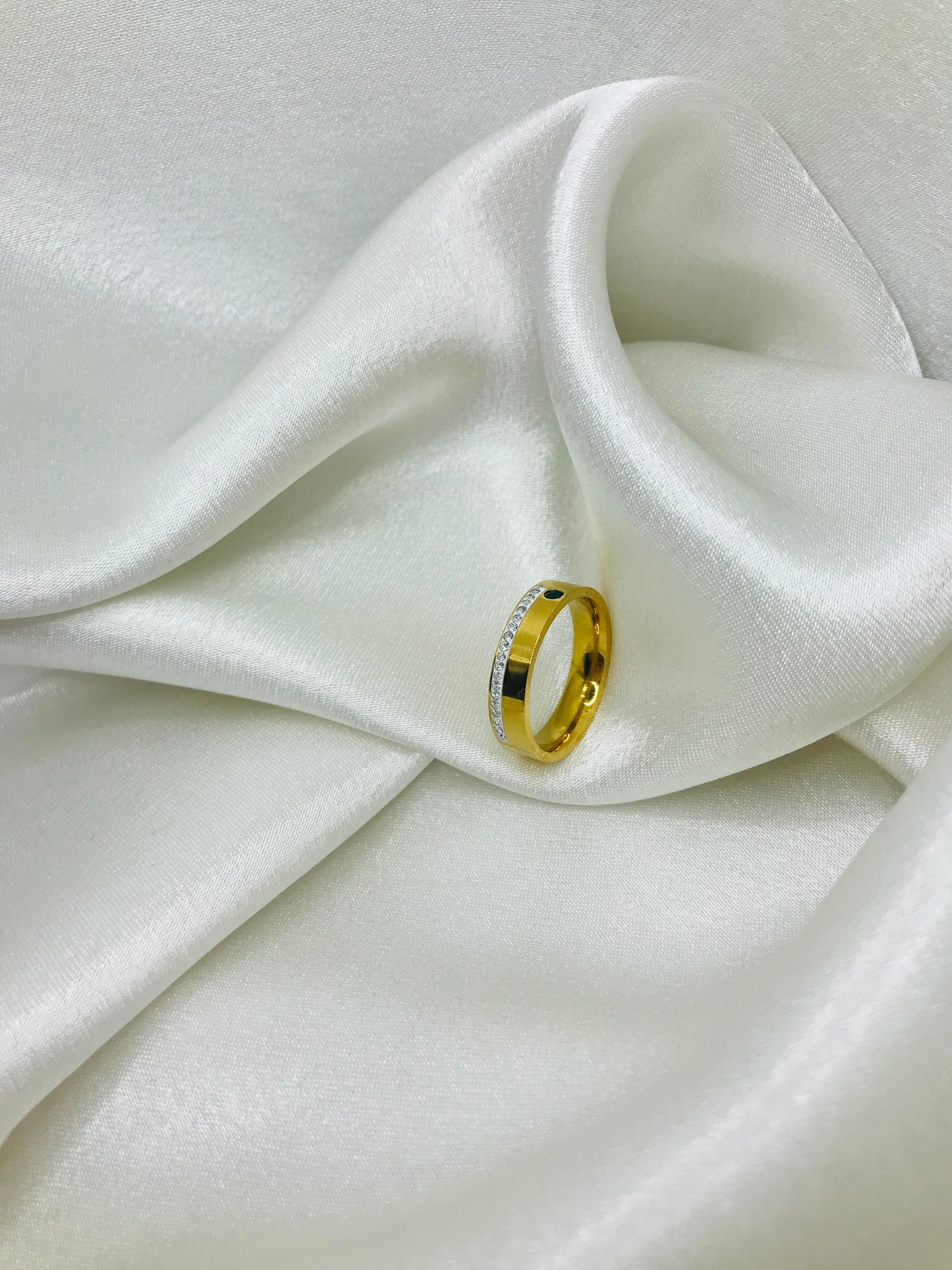 Zirconia Designer Crown Ring