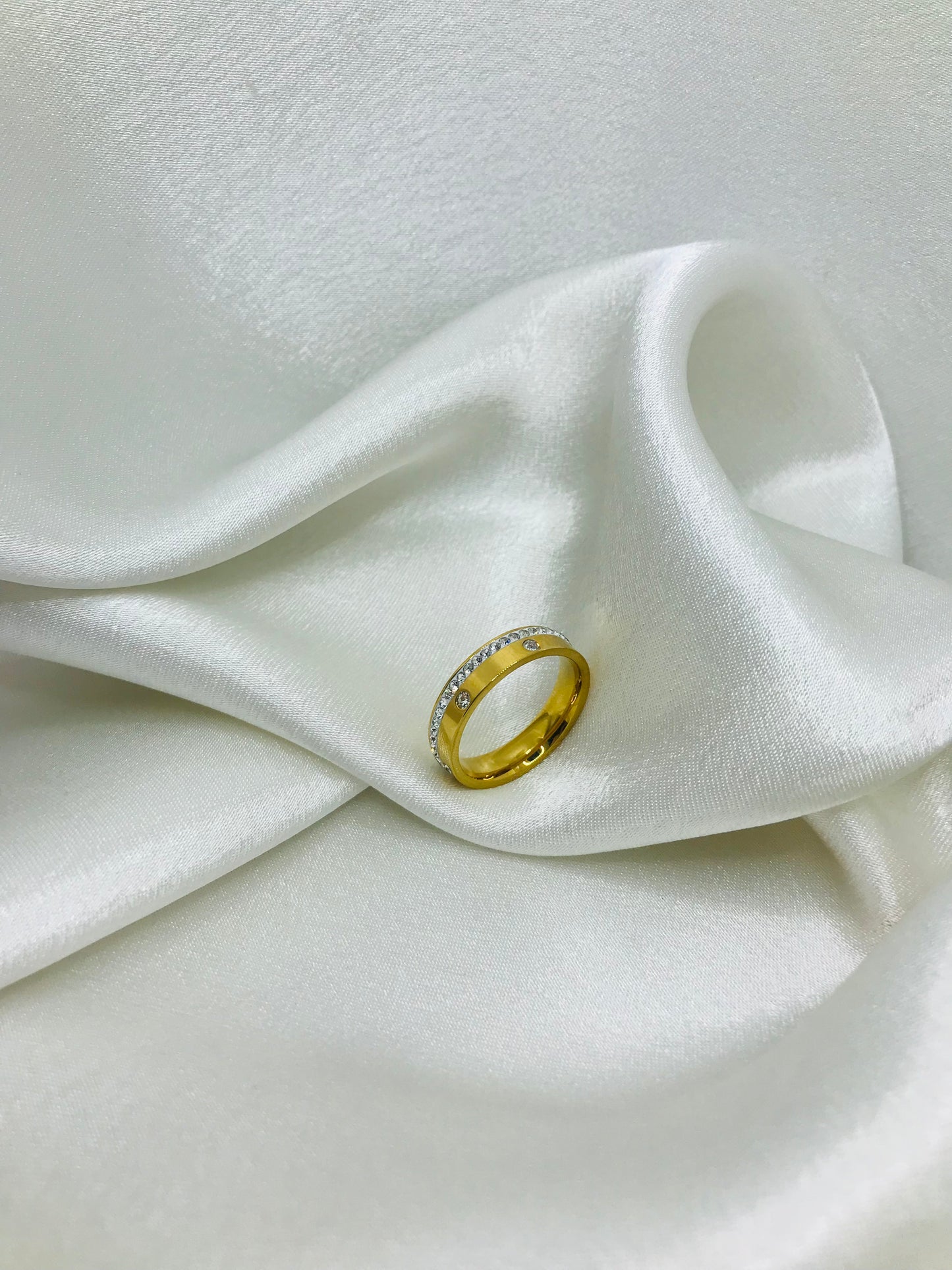 Gold Zircon Bands Ring