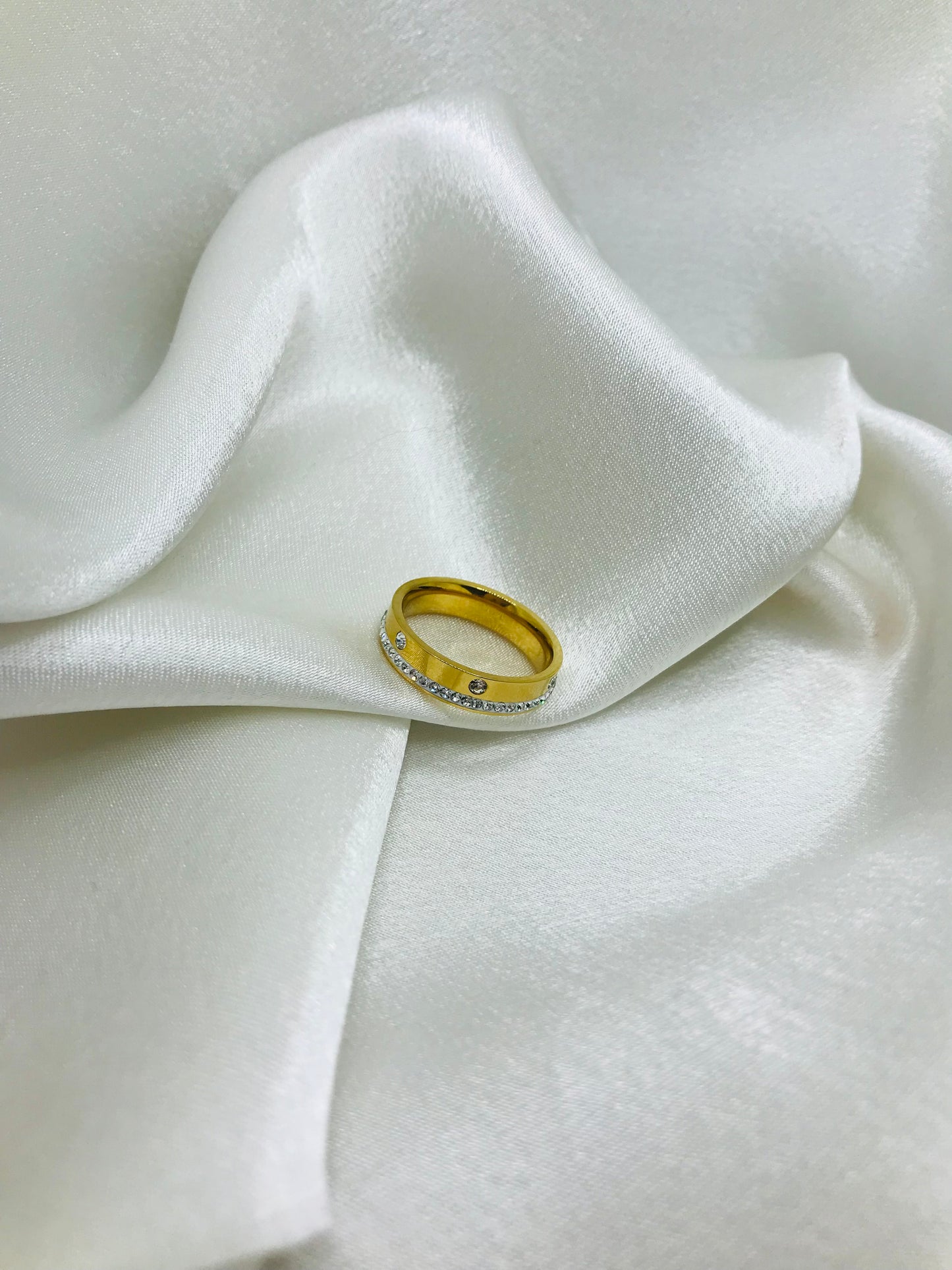 Gold Zircon Bands Ring