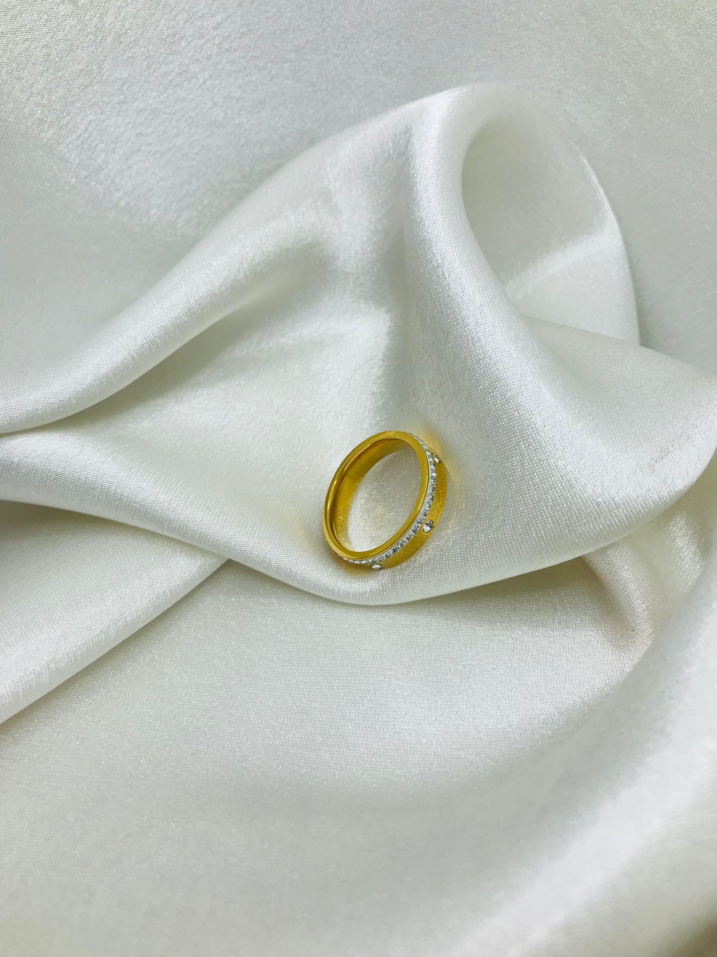 Gold Zircon Bands Ring