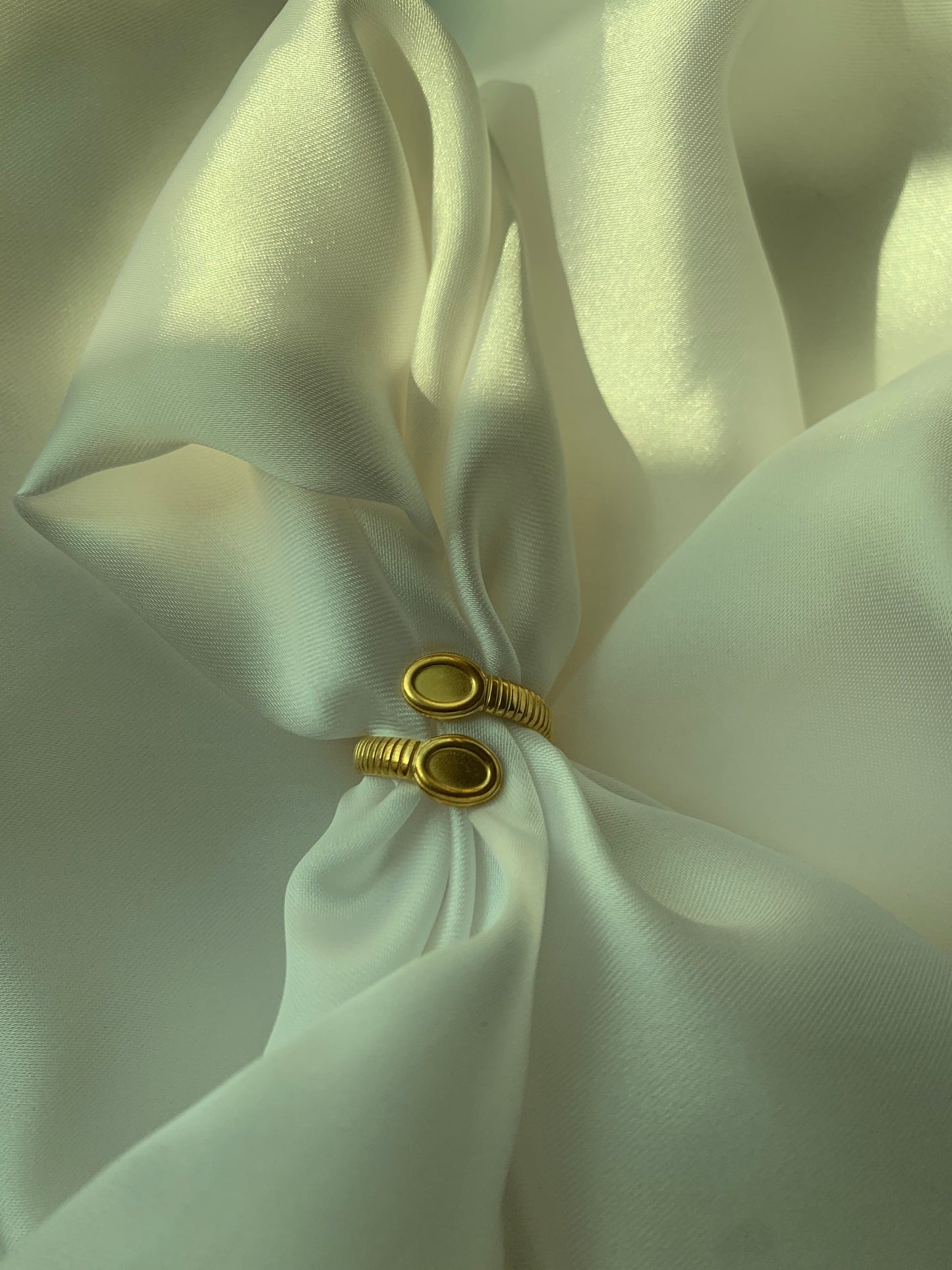 Classic Swirl Ring
