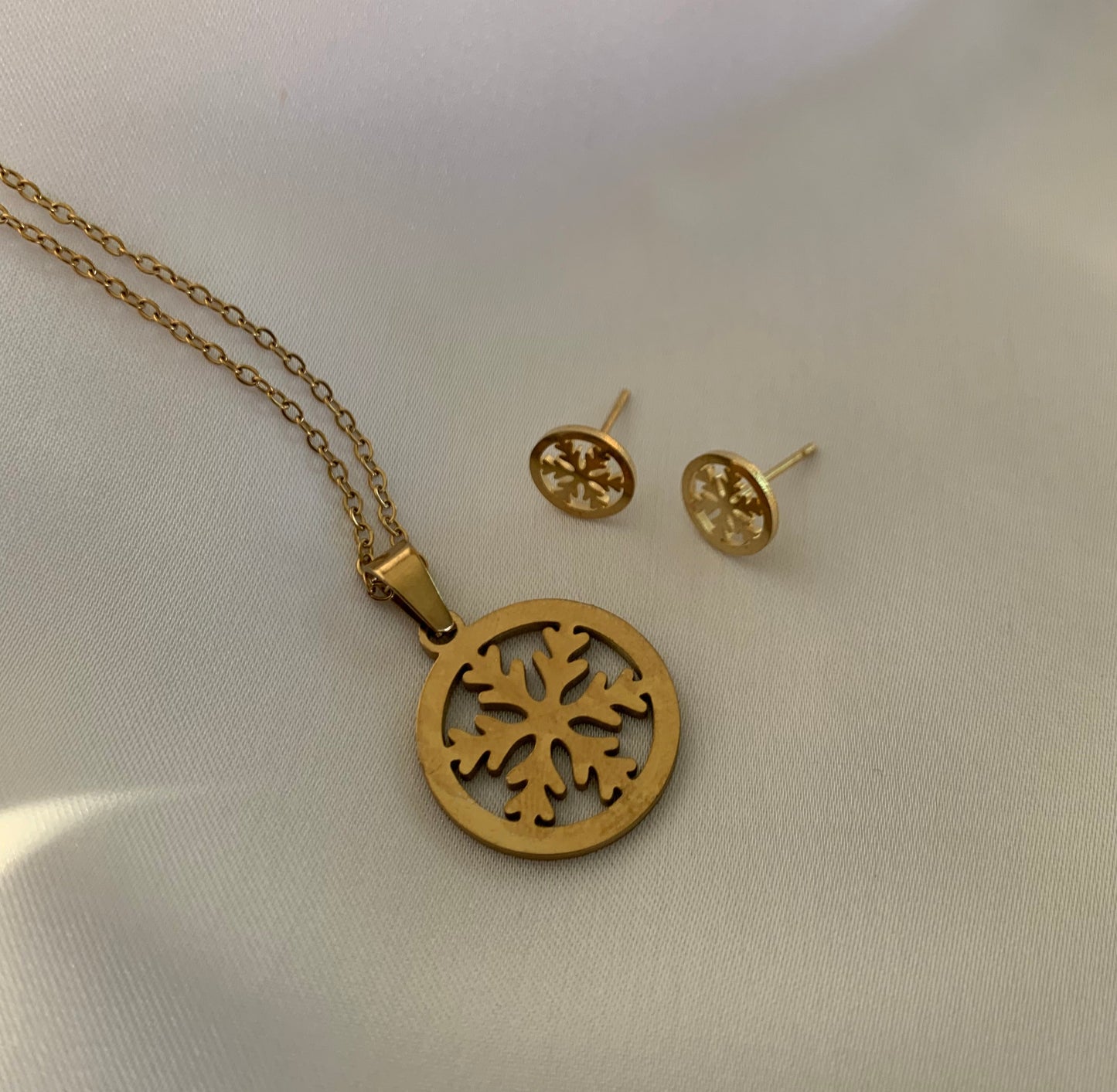 Snow Flake Gold Jewelry
