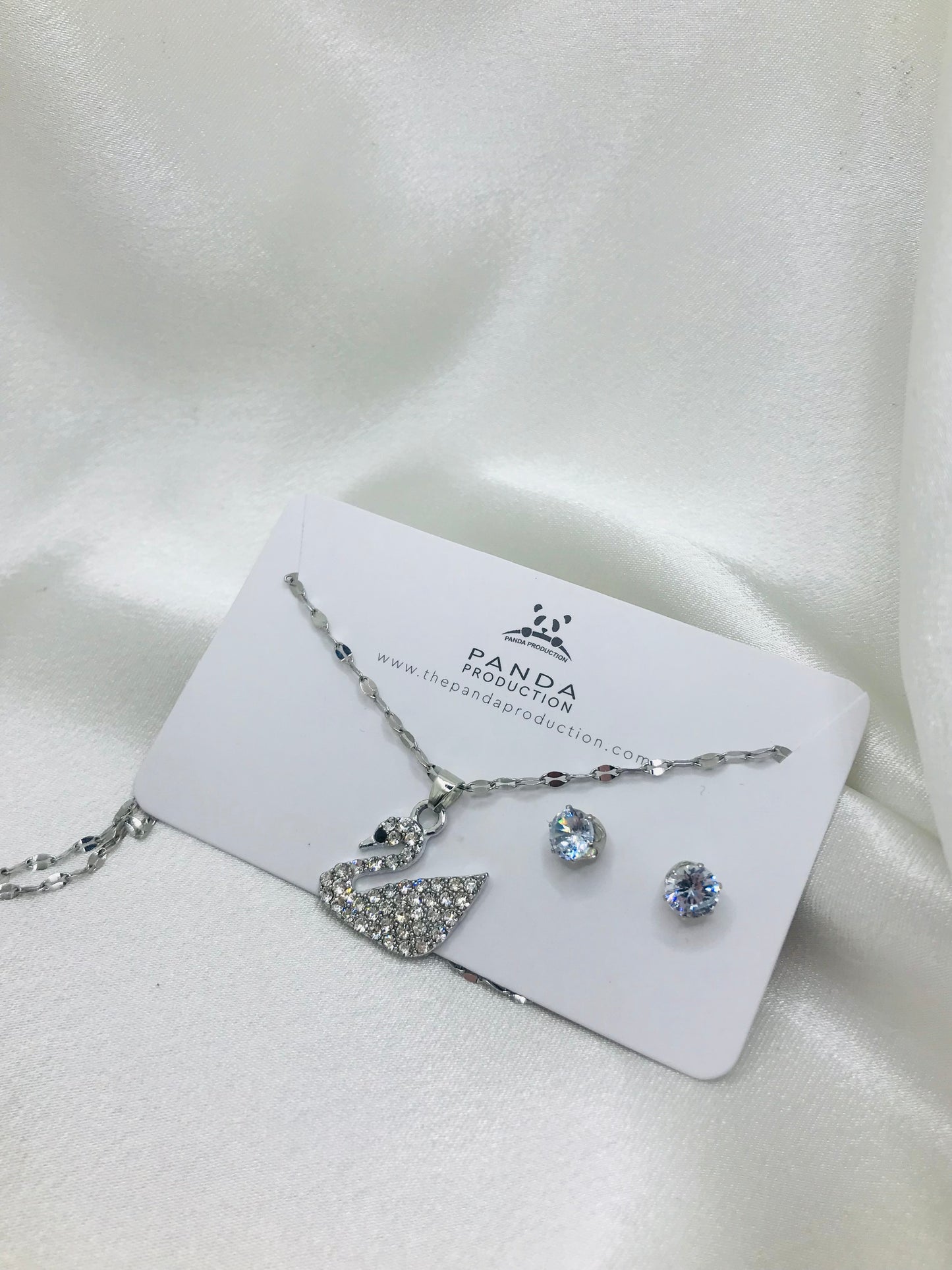 Swan Necklace and Earrings Set