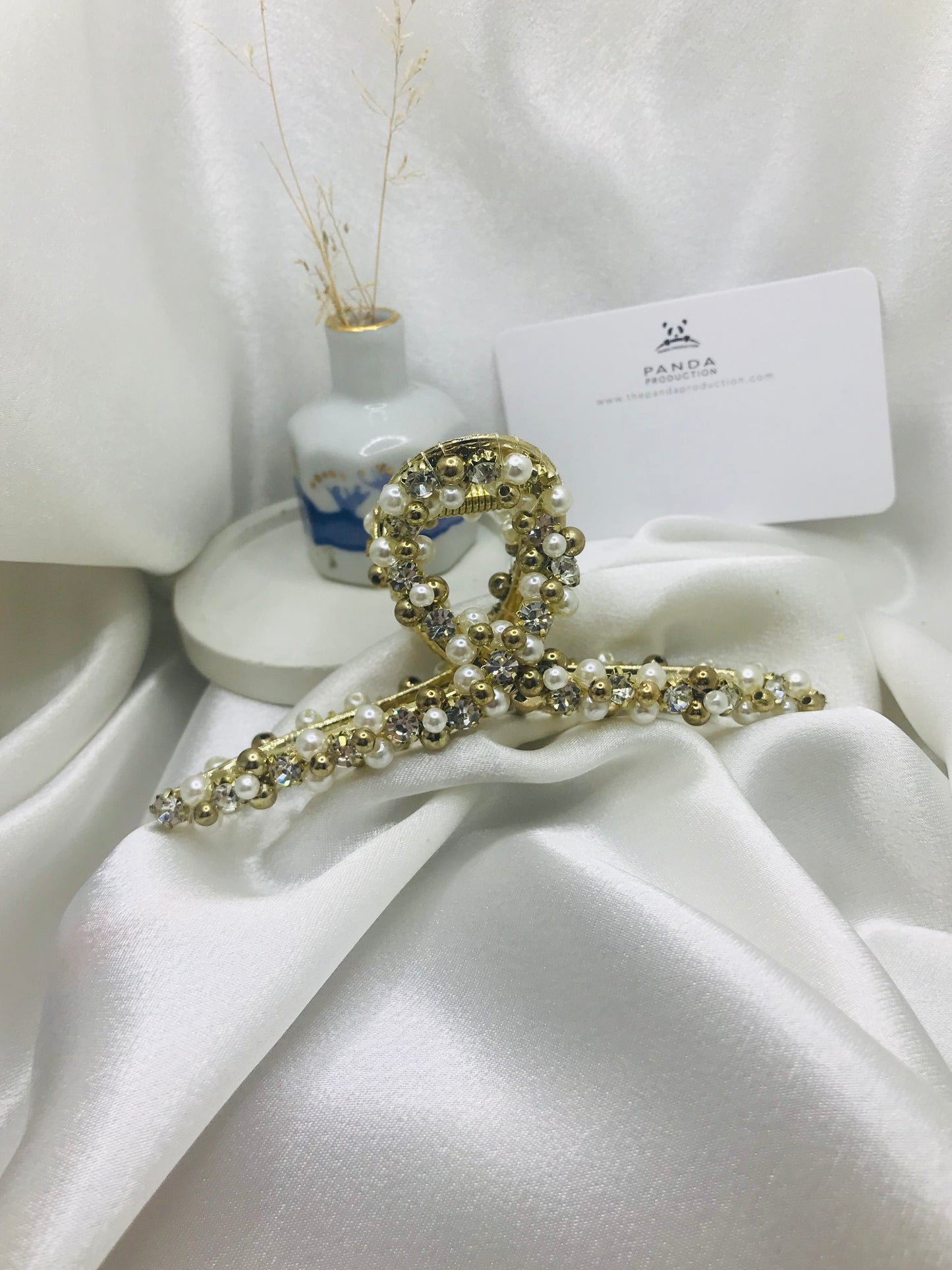 Fancy Pearl Hair Claw