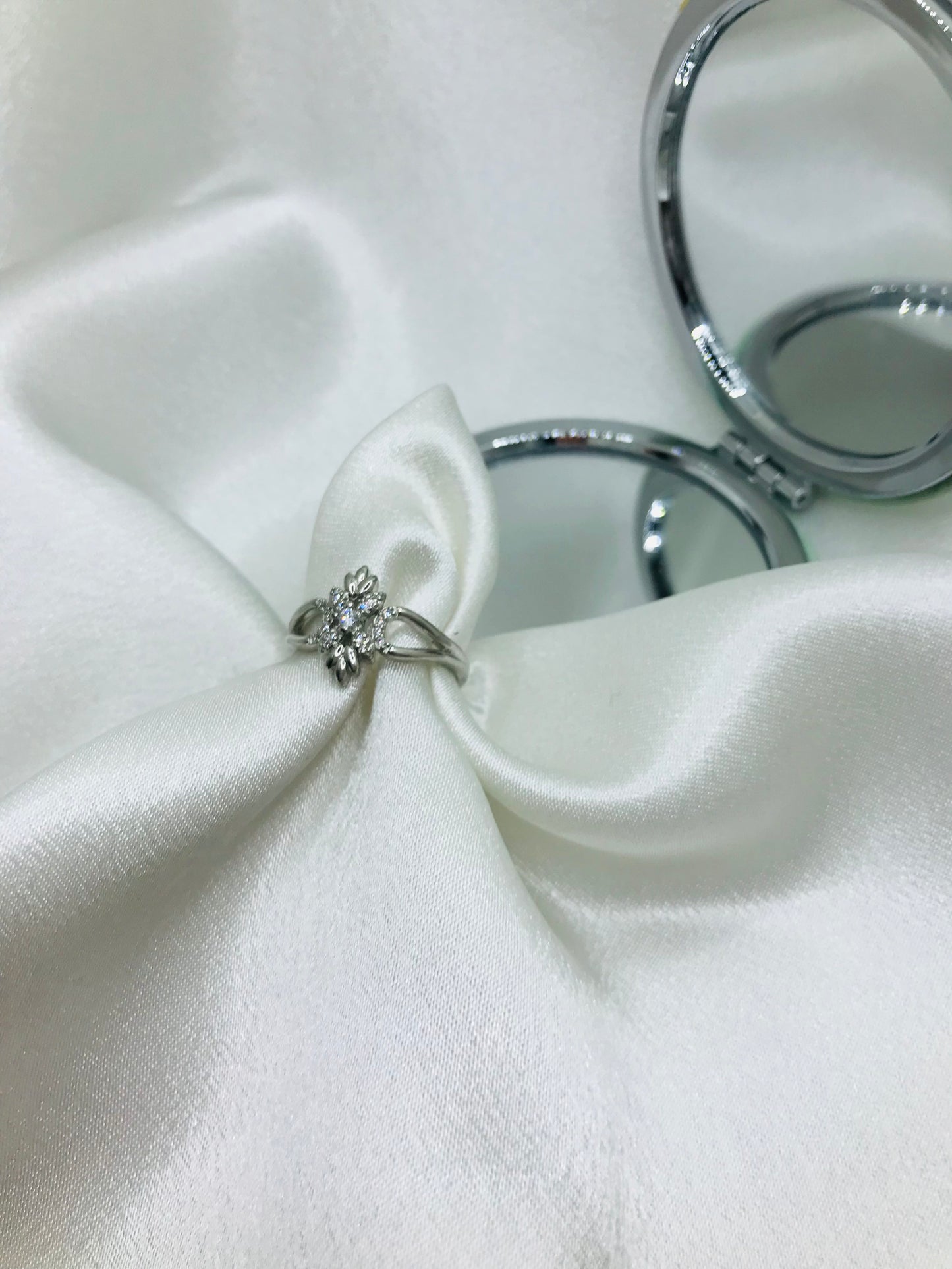 Flower Diamond Ring