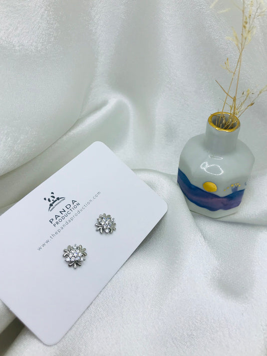 Flower Diamond Stud Earrings