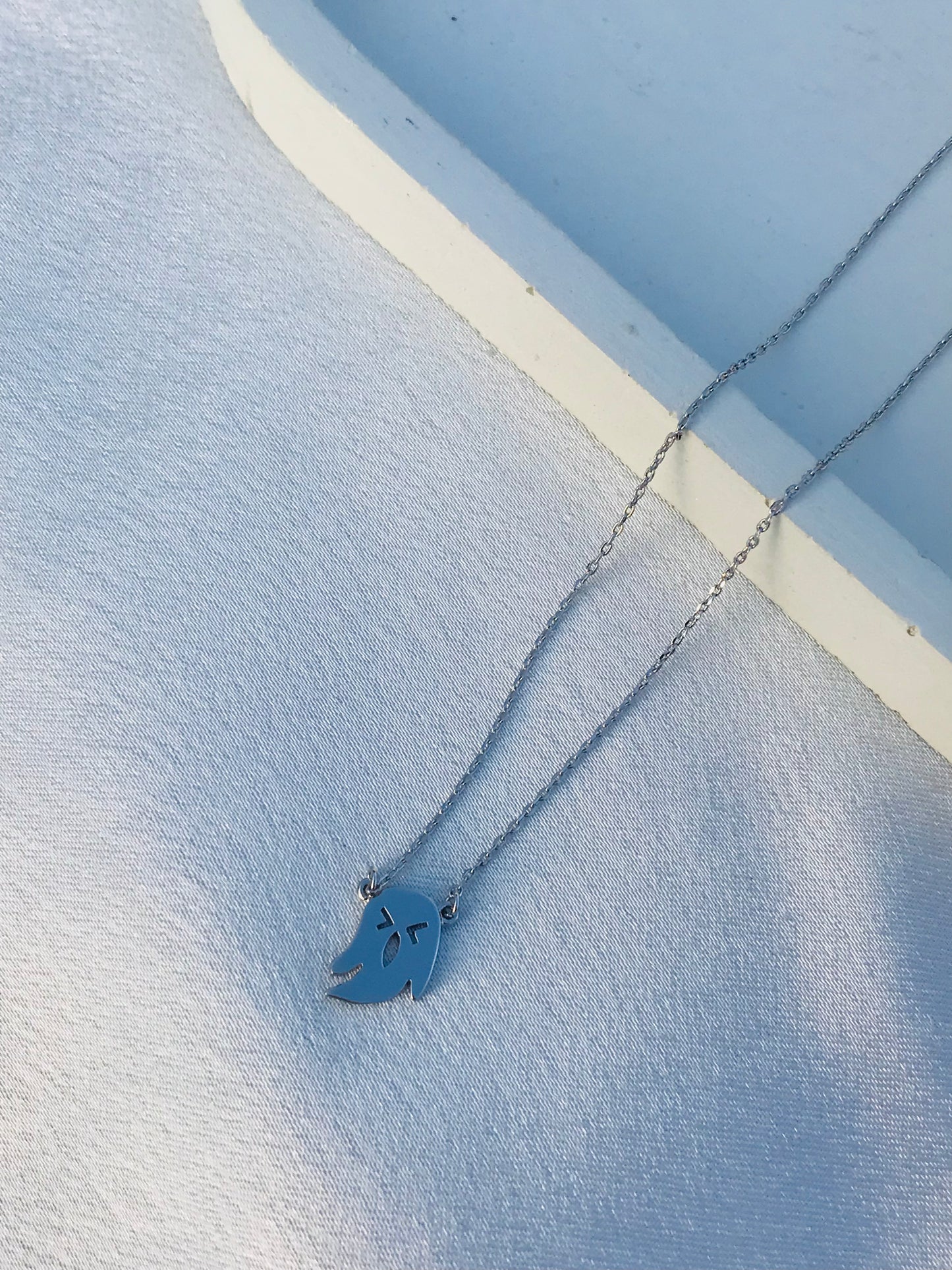 Minimal Bow Pendant