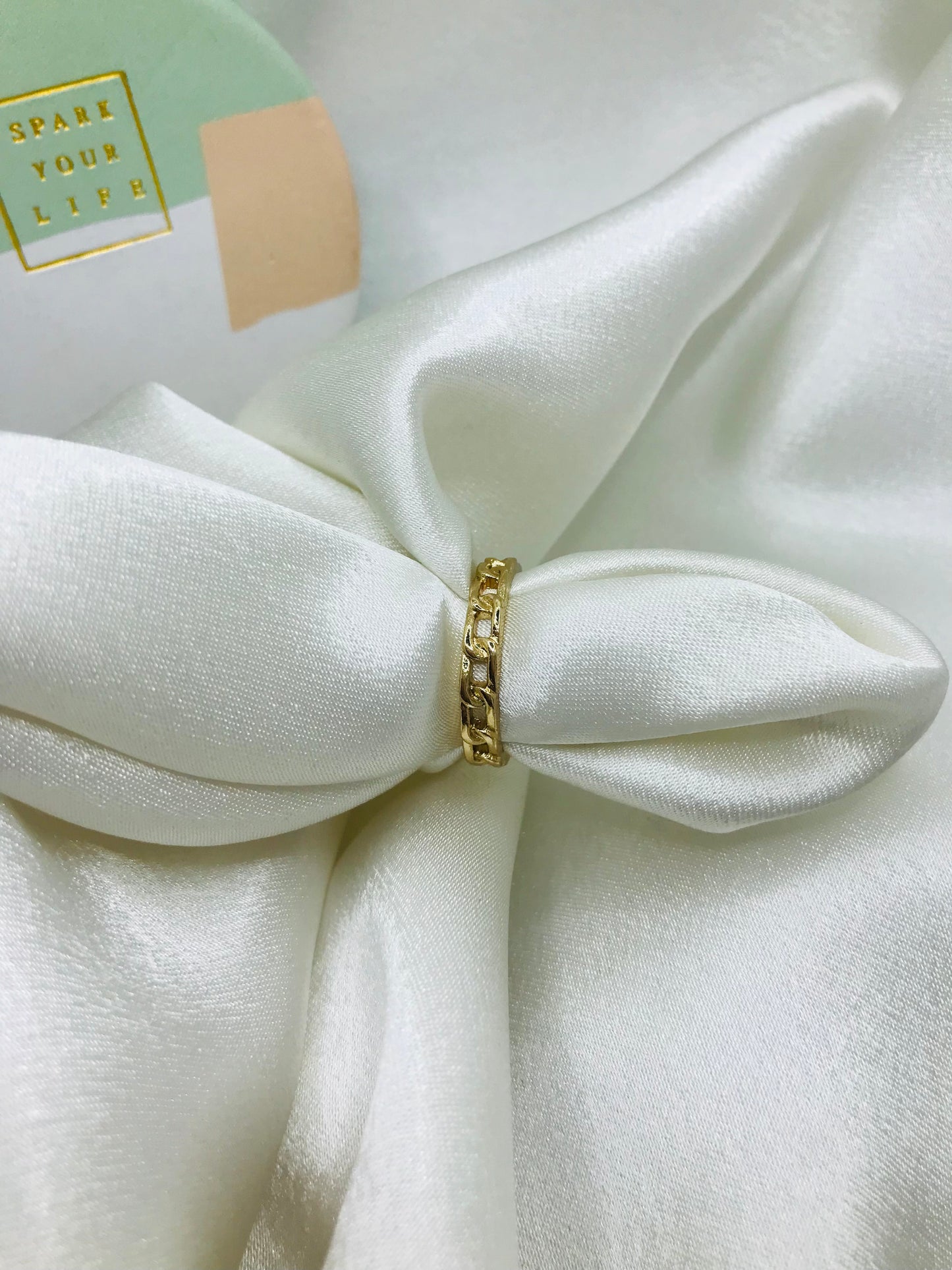 Minimalist Statement Chain link Ring
