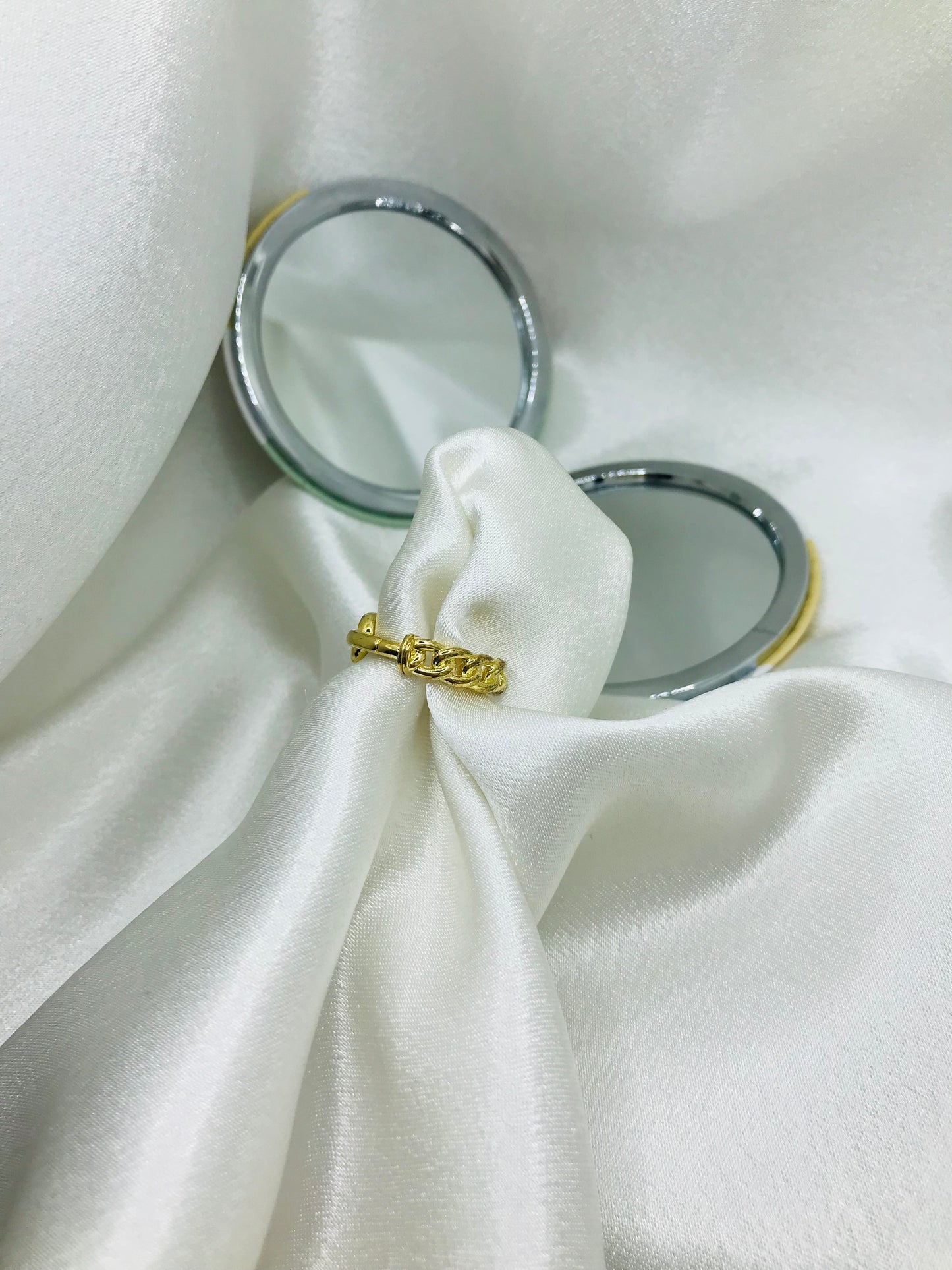 Minimalist Statement Chain link Ring