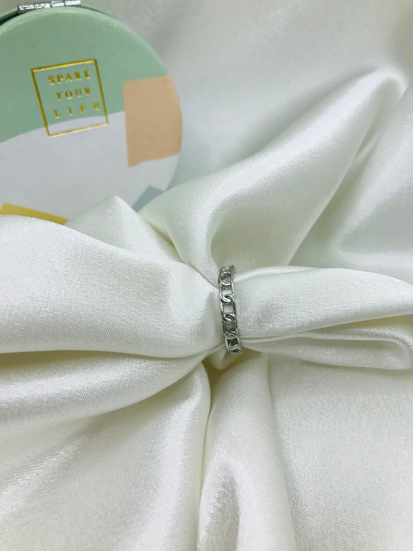 Minimalist Statement Chain link Ring