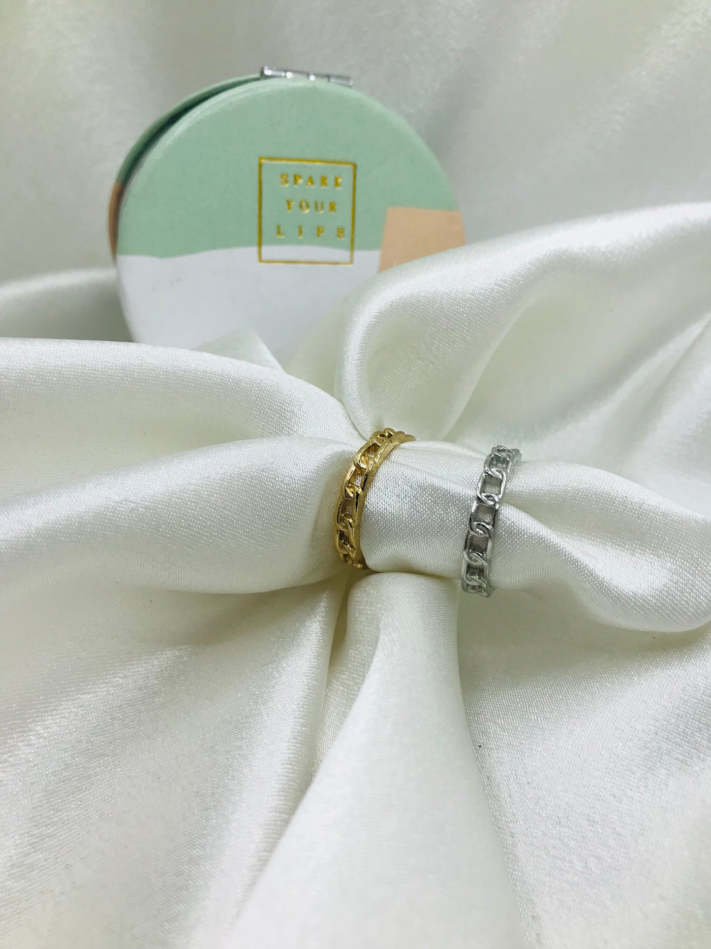 Minimalist Statement Chain link Ring