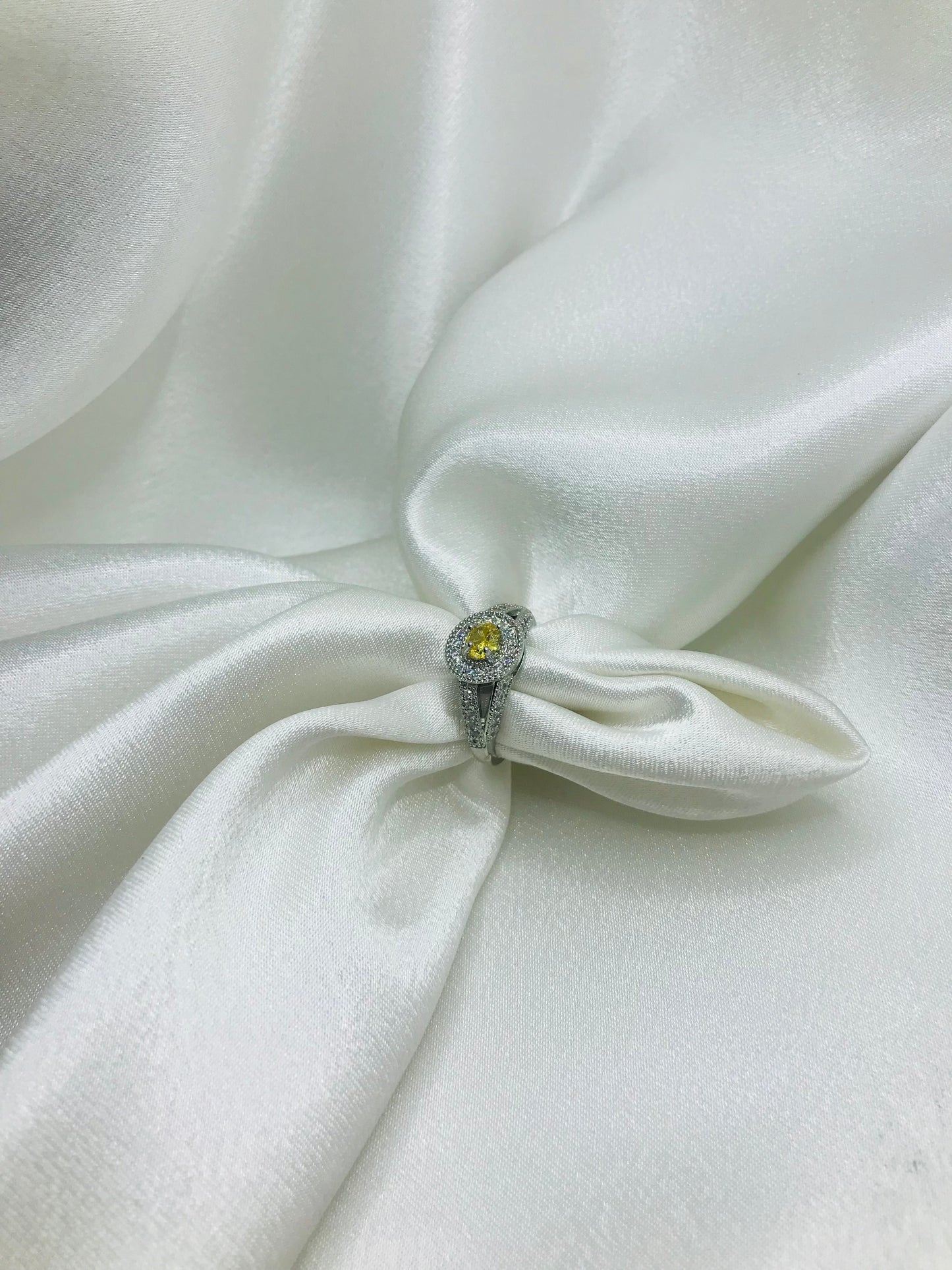 Oval Yellow Gemstone Ring