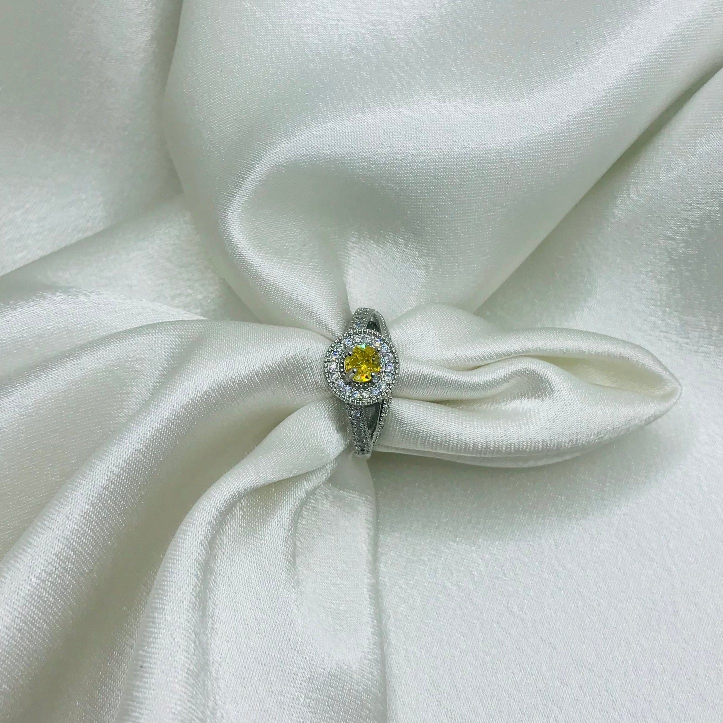 Oval Yellow Gemstone Ring