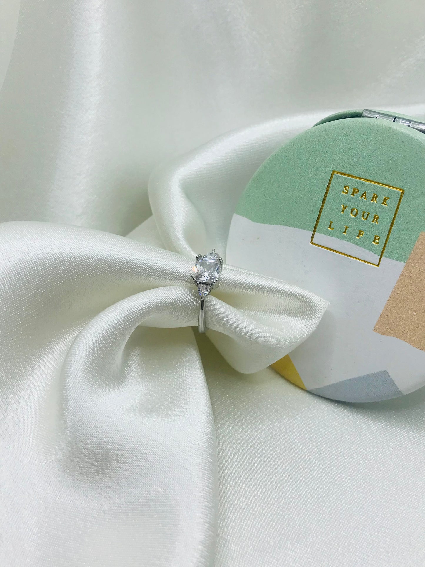 Pear-Shaped Gemstone Ring