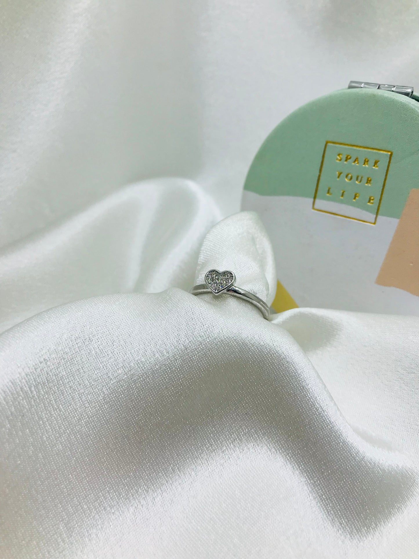 Shiny Heart Diamond Ring