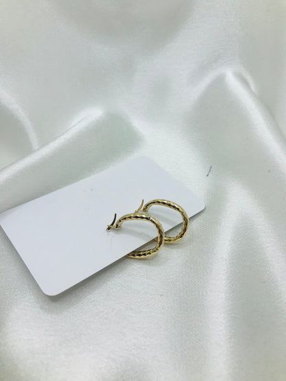Oval Gold Hoop Earrings