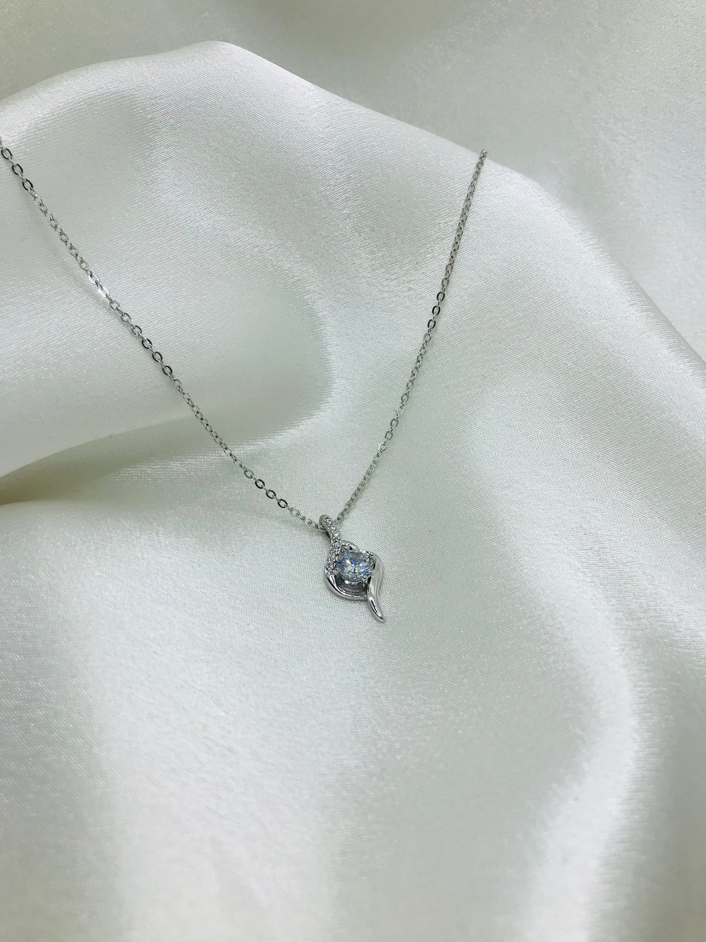 Queen Dimond Necklace