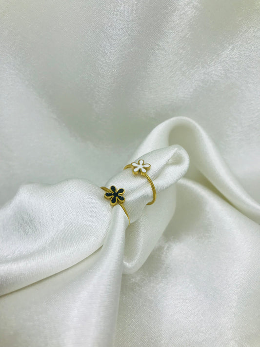 Daisy Flower Minimal Ring