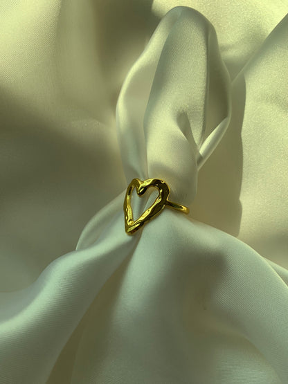 Classic Heart Ring