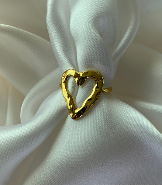 Classic Heart Ring