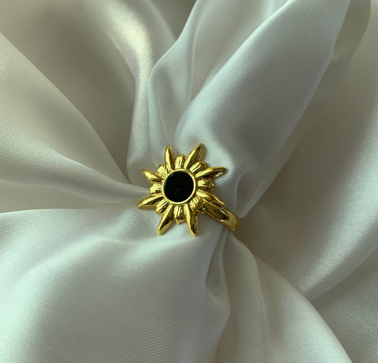 Classic Flower Ring