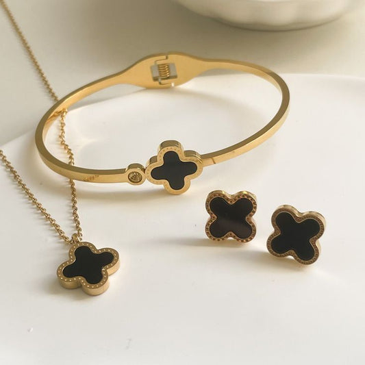 Flat Clover With handcuff