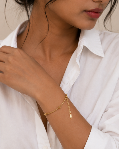 Minimal Gold Beaded Bracelet