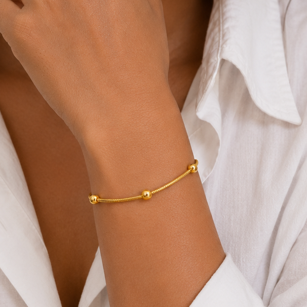 Minimal Gold Beaded Bracelet