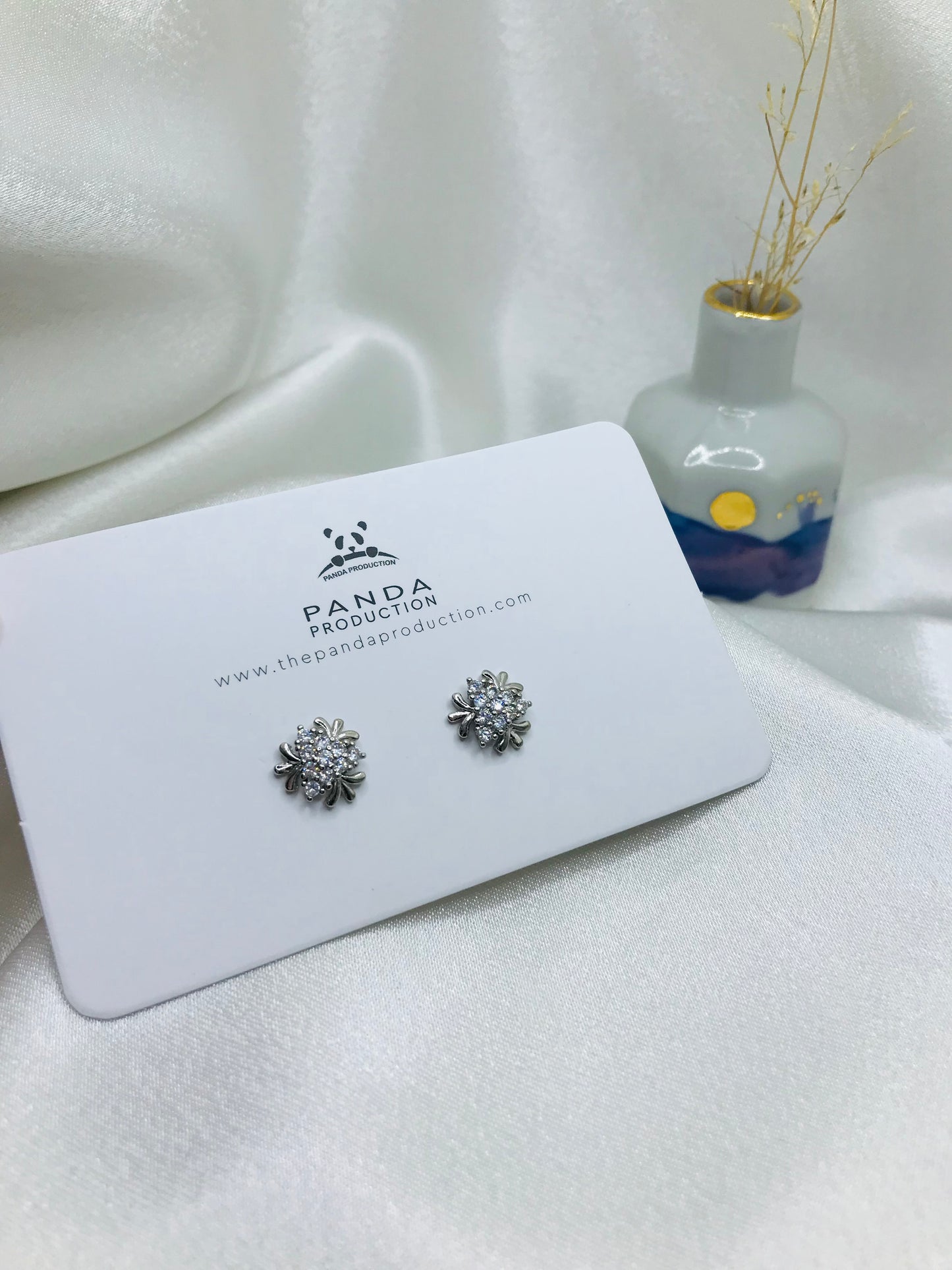 Flower Diamond Stud Earrings