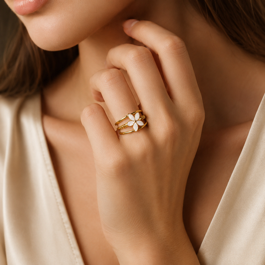 Flower elegant ring