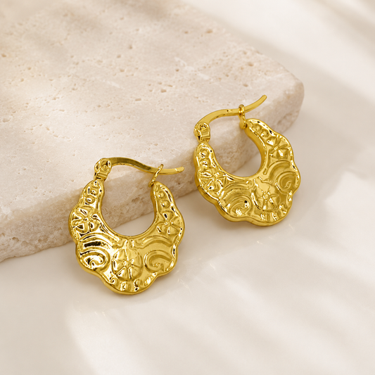 Flower Unique Gold Hoop