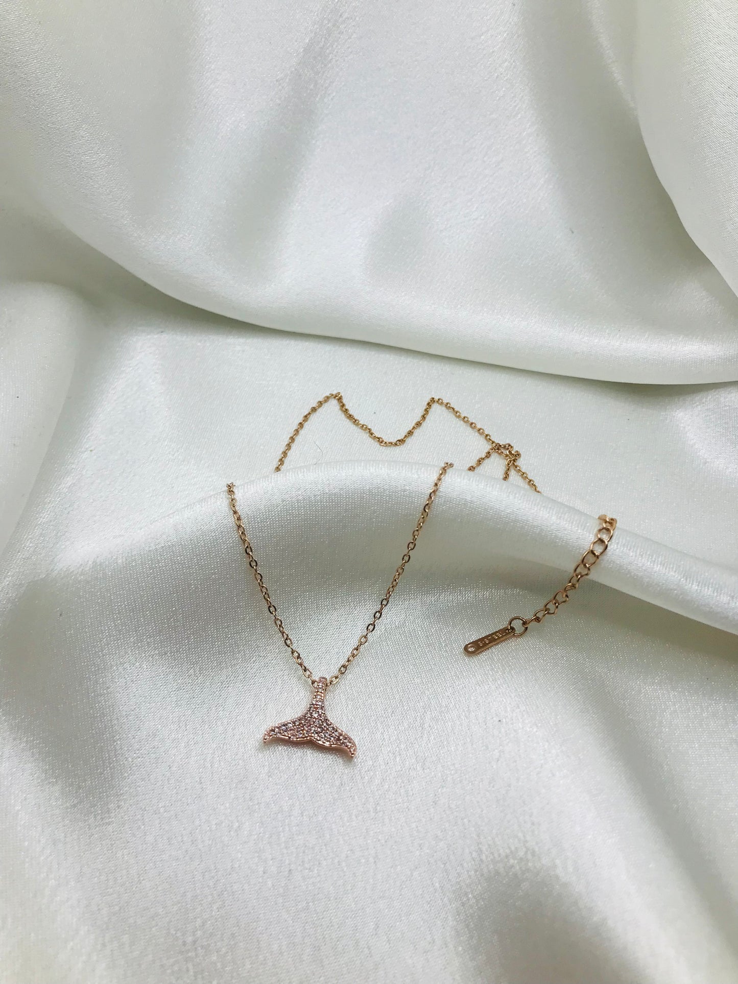 Rose Gold Fishtail Pendant