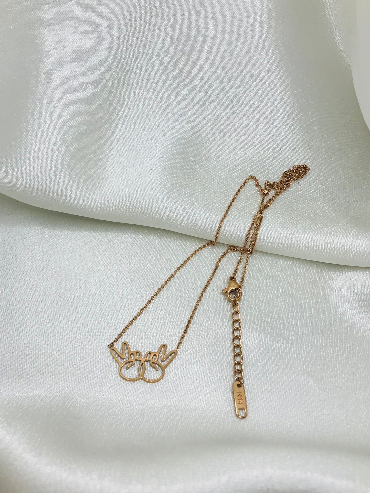 Victory Hands Gold Pendant