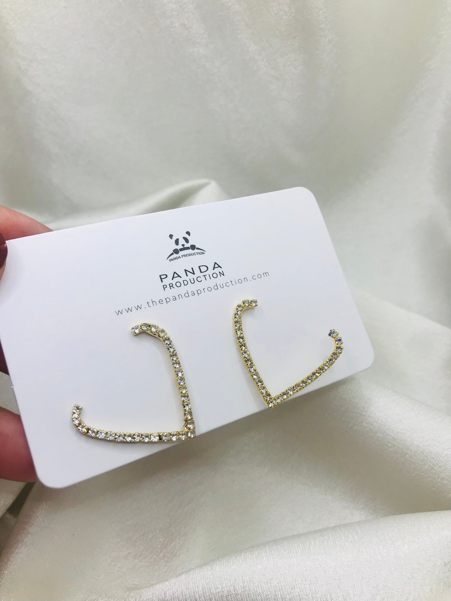 Minimal Heart Earrings