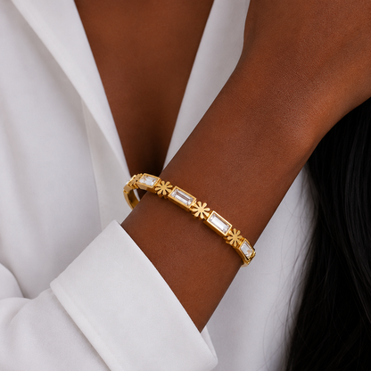 Daisy Crystal Bangle